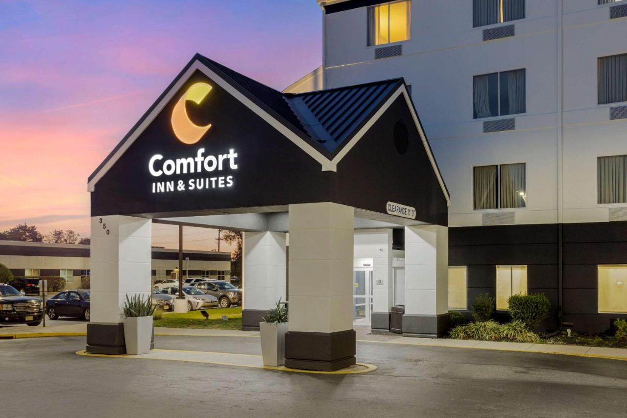 Comfort Inn & Suites Mt Laurel-Philadelphia Маунт Лорел Екстериор снимка