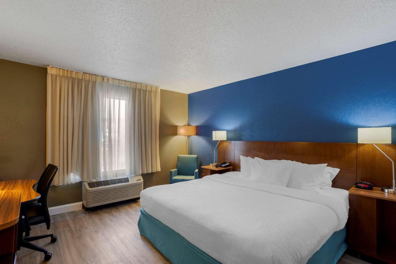 Comfort Inn & Suites Mt Laurel-Philadelphia Маунт Лорел Екстериор снимка